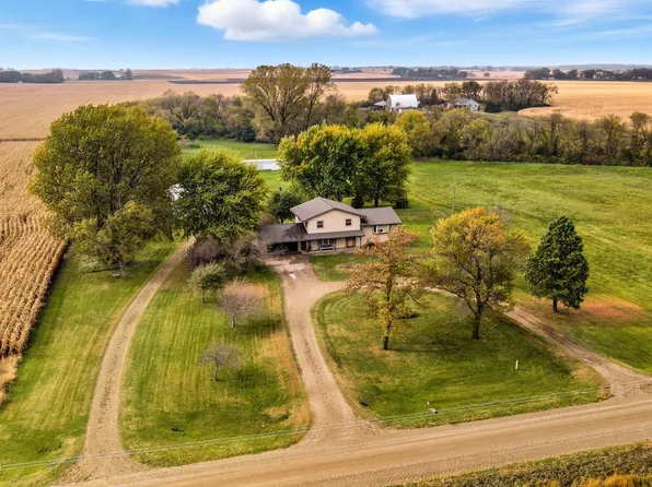 8780 SW 42nd Ave, Owatonna, MN 55060