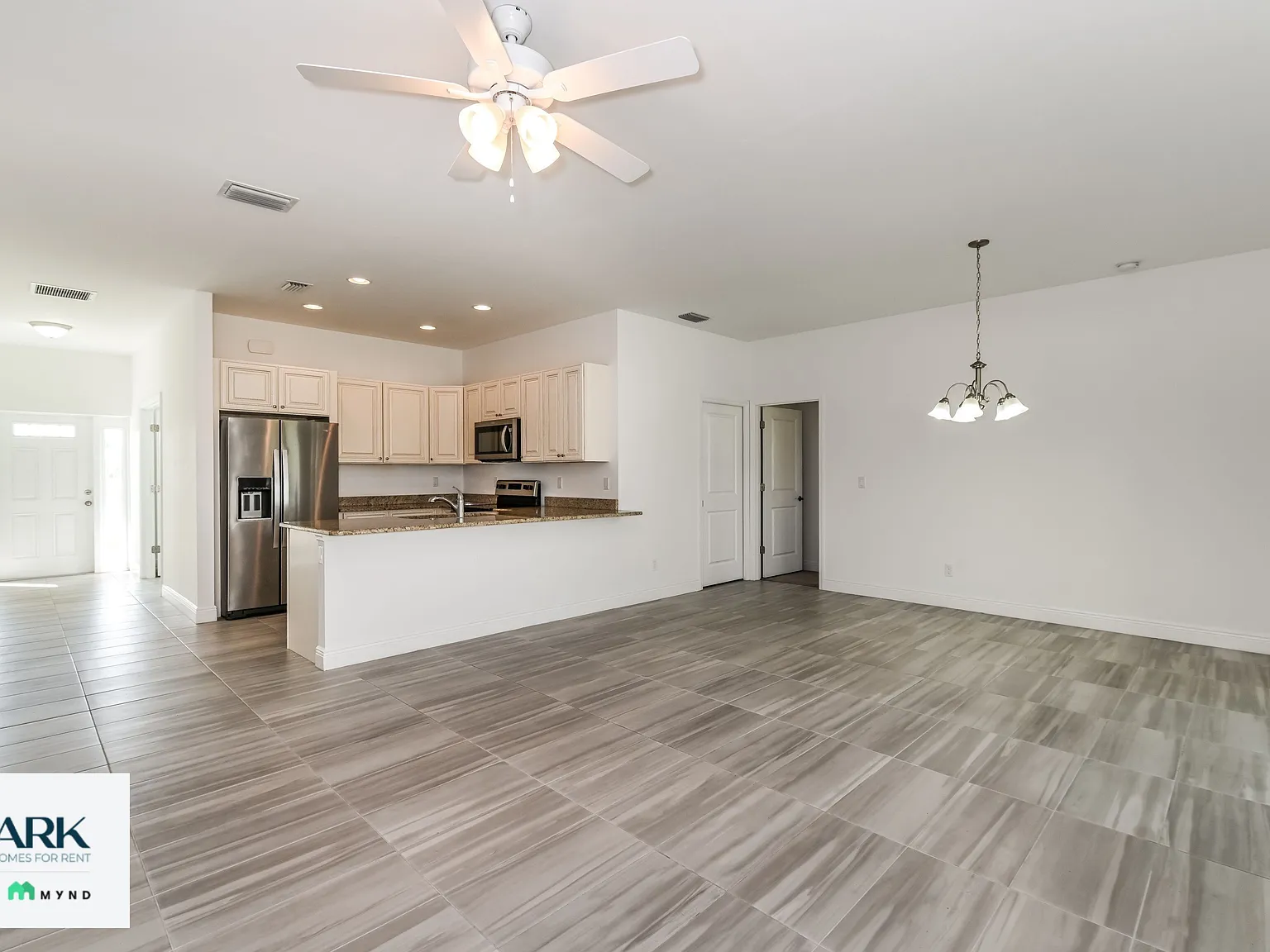 3 bed, 2.0 bath, 1683 sqft, $1,874 — Photo 3