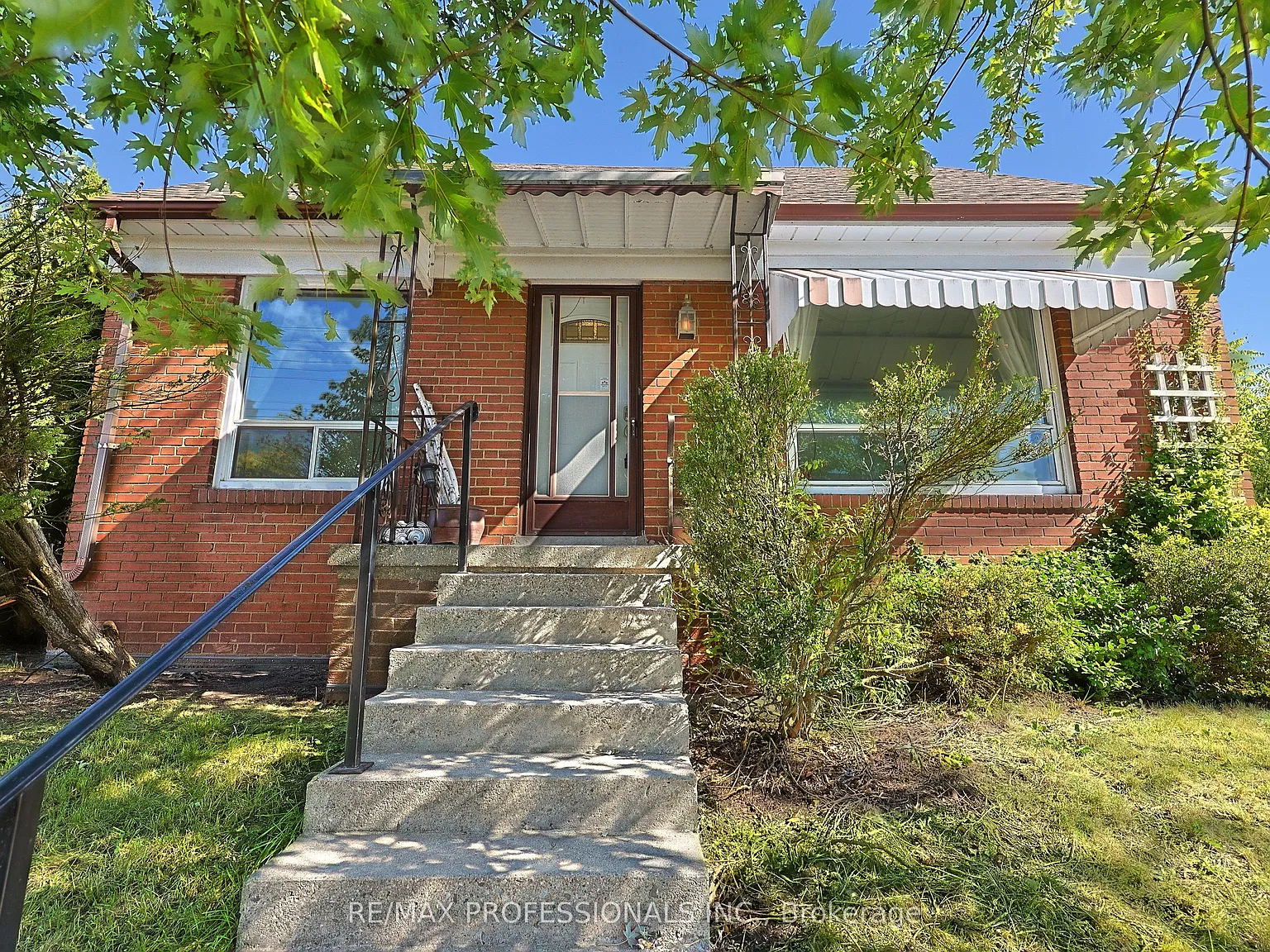3 bed, $3,000 — Photo 2