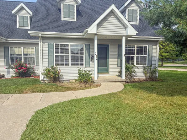 216 9th St, West Des Moines, IA 50265