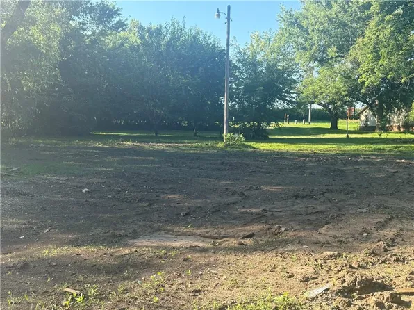 4040 Ball Park Rd, Edgerton, MO 64444