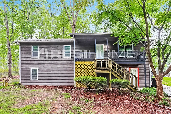 96 Meek Dr