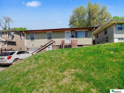 3722 Crown Point Ave, Omaha, NE, 68111