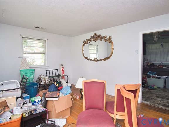 4th image of 16105 Meridian Ave
