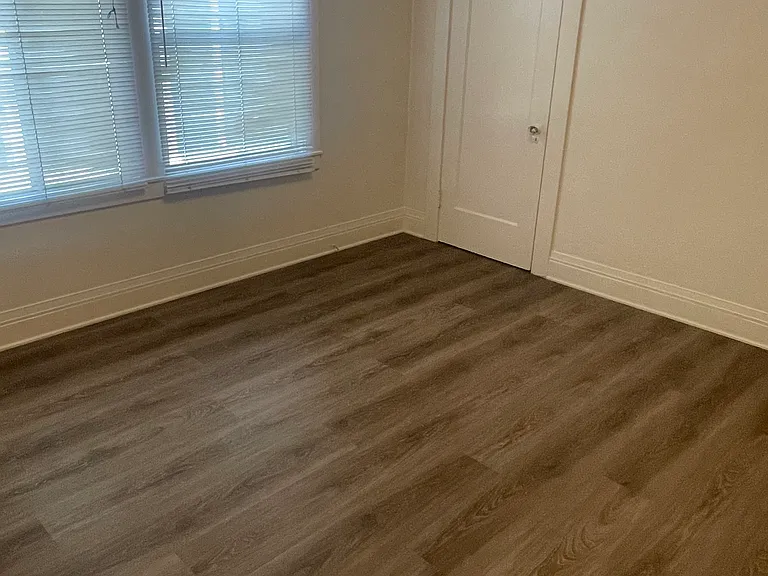 1205 College Ave — Photo 8