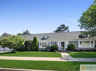 512 Old Nassau Rd #A, Monroe Township, NJ 08831