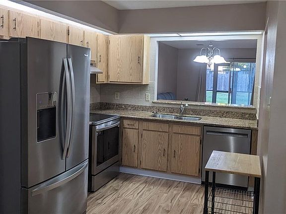 5th image of 243 Avant Garde Cir Unit 243