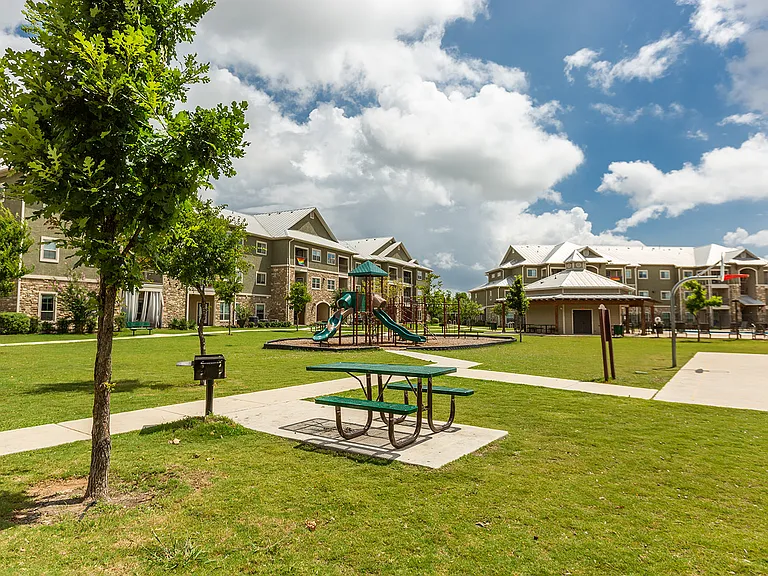 Freedom Hills Ranch Apartments — Photo 105