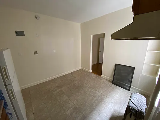 Rented by Tri Boro Terrace Realty | media 9