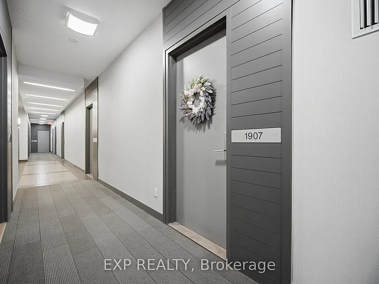 126 Simcoe St #1907 — Photo 3