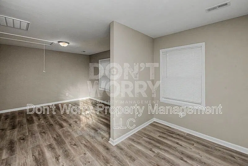 1 bed, 1.0 bath, 550 sqft, $850 — Photo 3