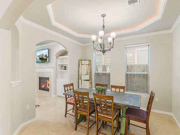 5th image of 18303 Hillingdon Lane