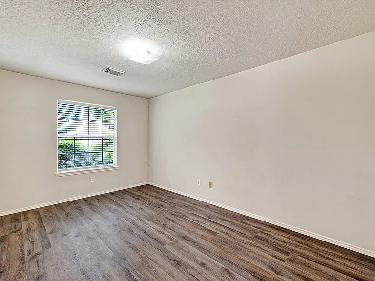 19119 Yaupon Ranch Dr — Photo 8