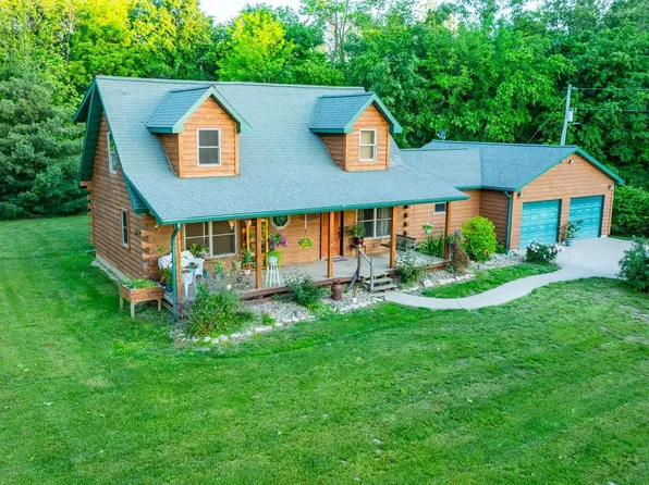 2061 N 425th St, Vandalia, IL 62471