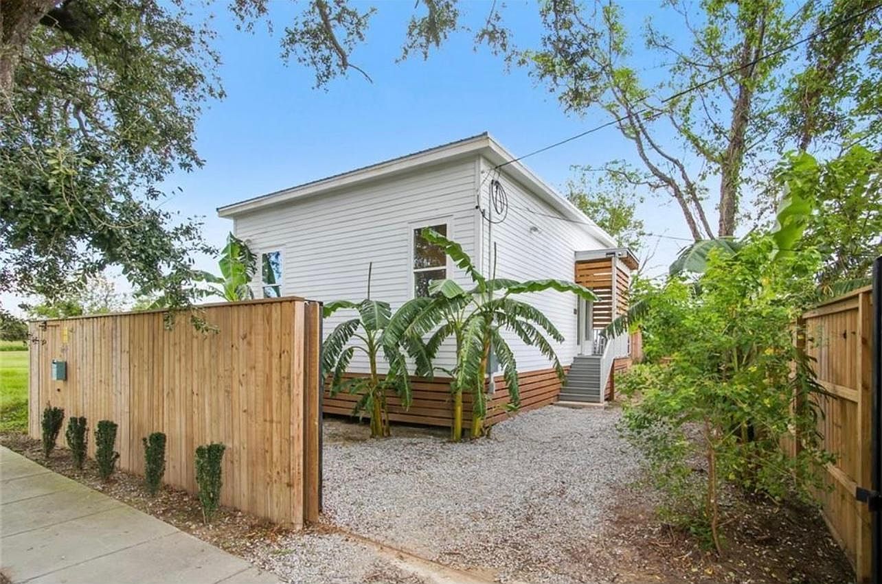 Seller-Finance SFH in New Orleans, LA 70117 – $174,999 — exterior photo