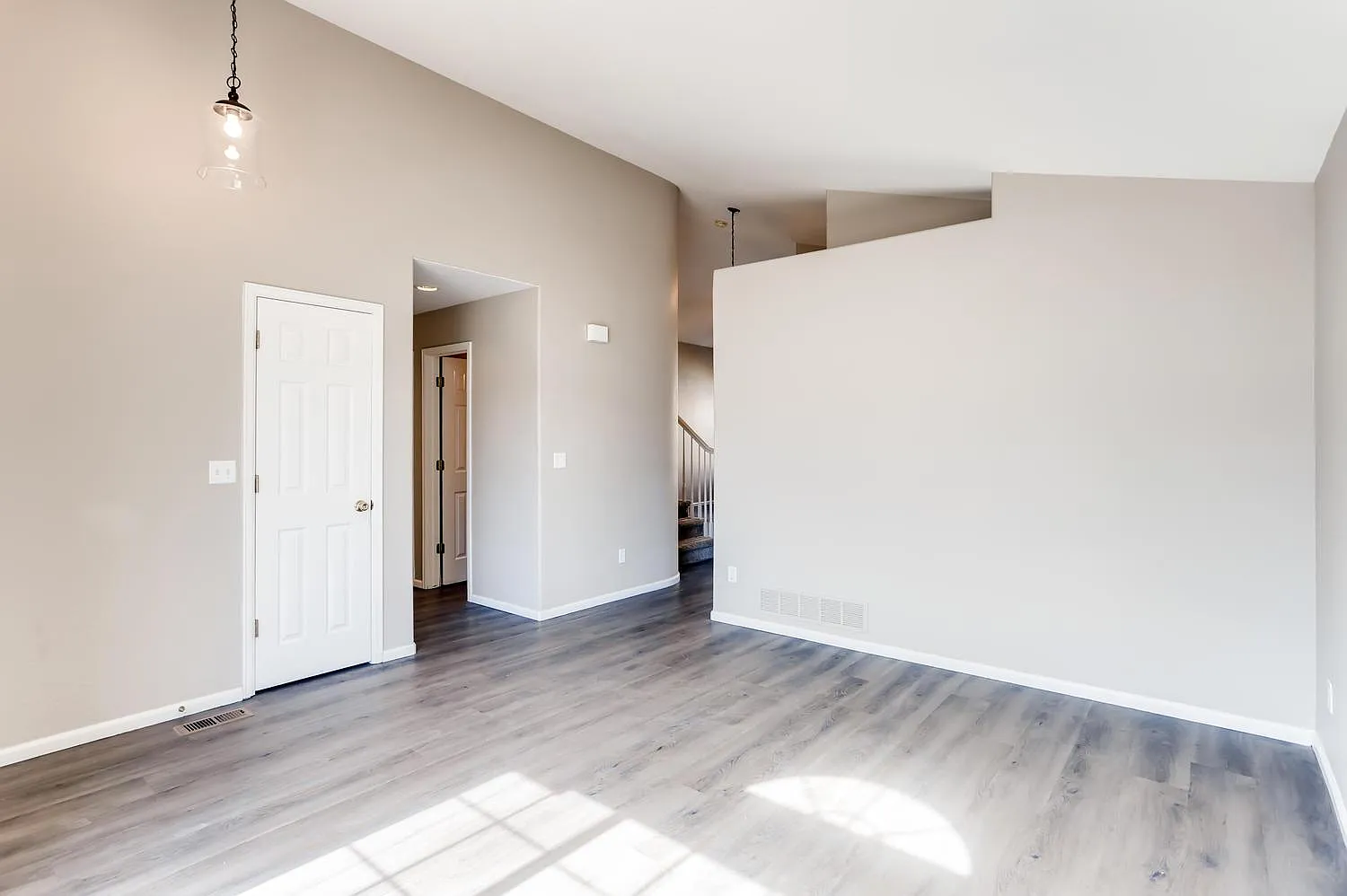 2422 Bristol St — Photo 4