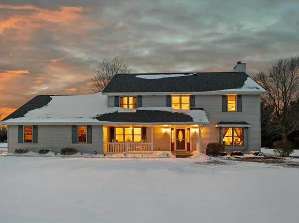 W350N6781 Baltic Pass, Oconomowoc, WI 53066