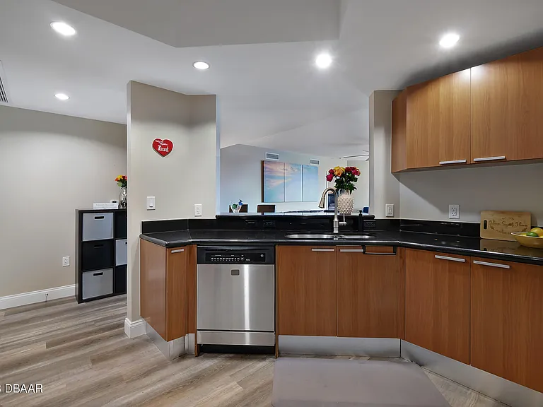 241 Riverside Dr #208 — Photo 12