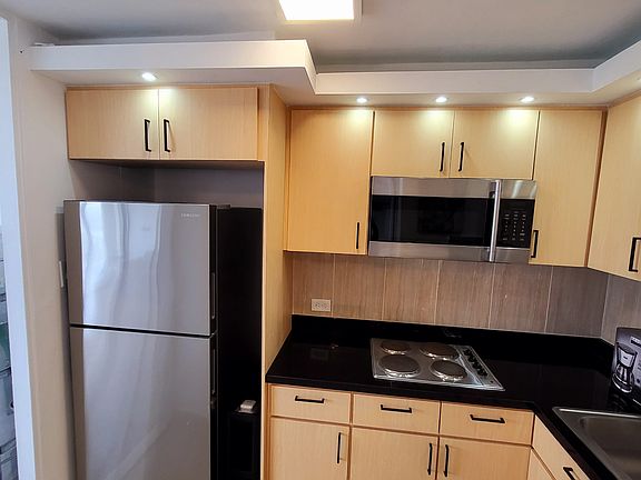 2nd image of 4735 Avenue Isla Verde #7L