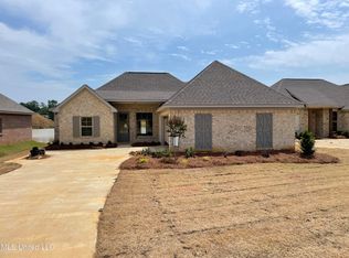 123 Serenity Ln, Pearl, MS