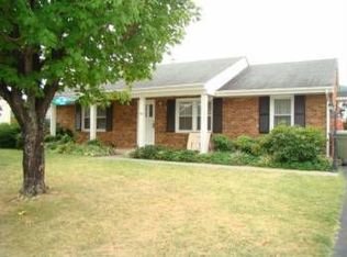 402 Rebecca Ln, Salem, VA 24153