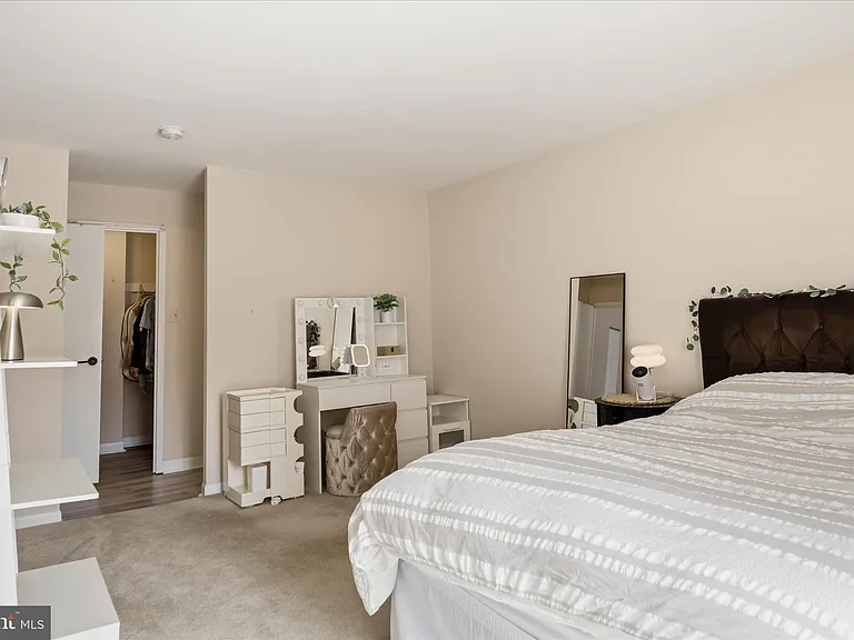 3100 S Manchester St #531 — Photo 14