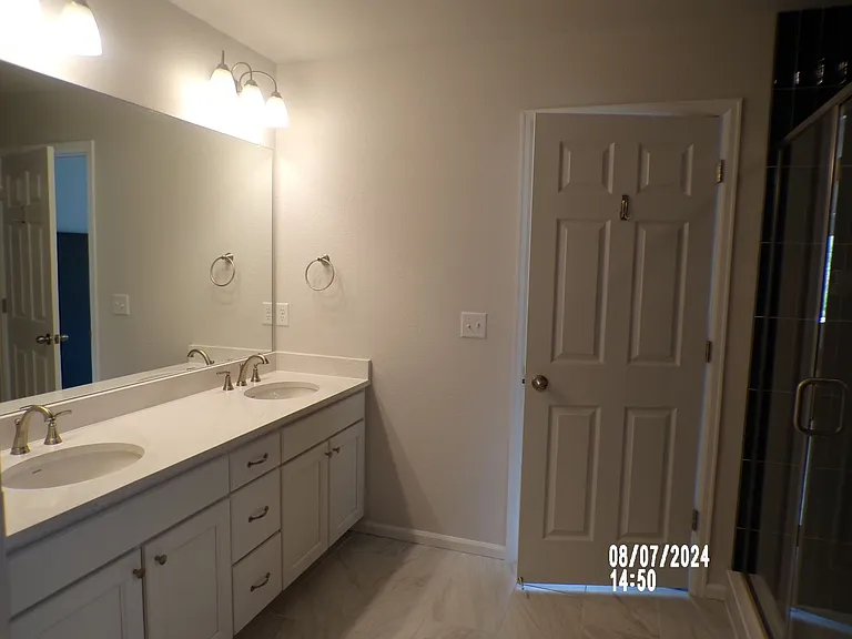 979 Oleander St — Photo 14