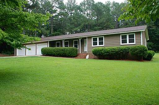 1st image of 390 Vineyard Dr NW