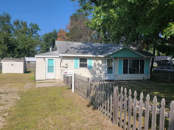 1673 Dartmouth Rd, Saint Helen, MI 48656