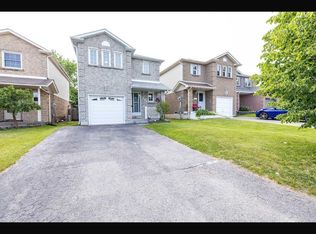 198 Lichen Cres, Oshawa, ON L1J 7W7