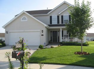 2402 Cypress Knoll Ct, Belleville, IL 62221