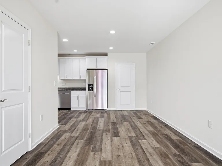 425 N Washington Ave #4 — Photo 6