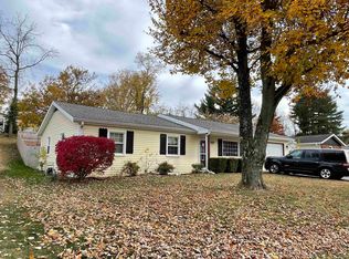 1320 Oak Mnr, Bedford, IN 47421