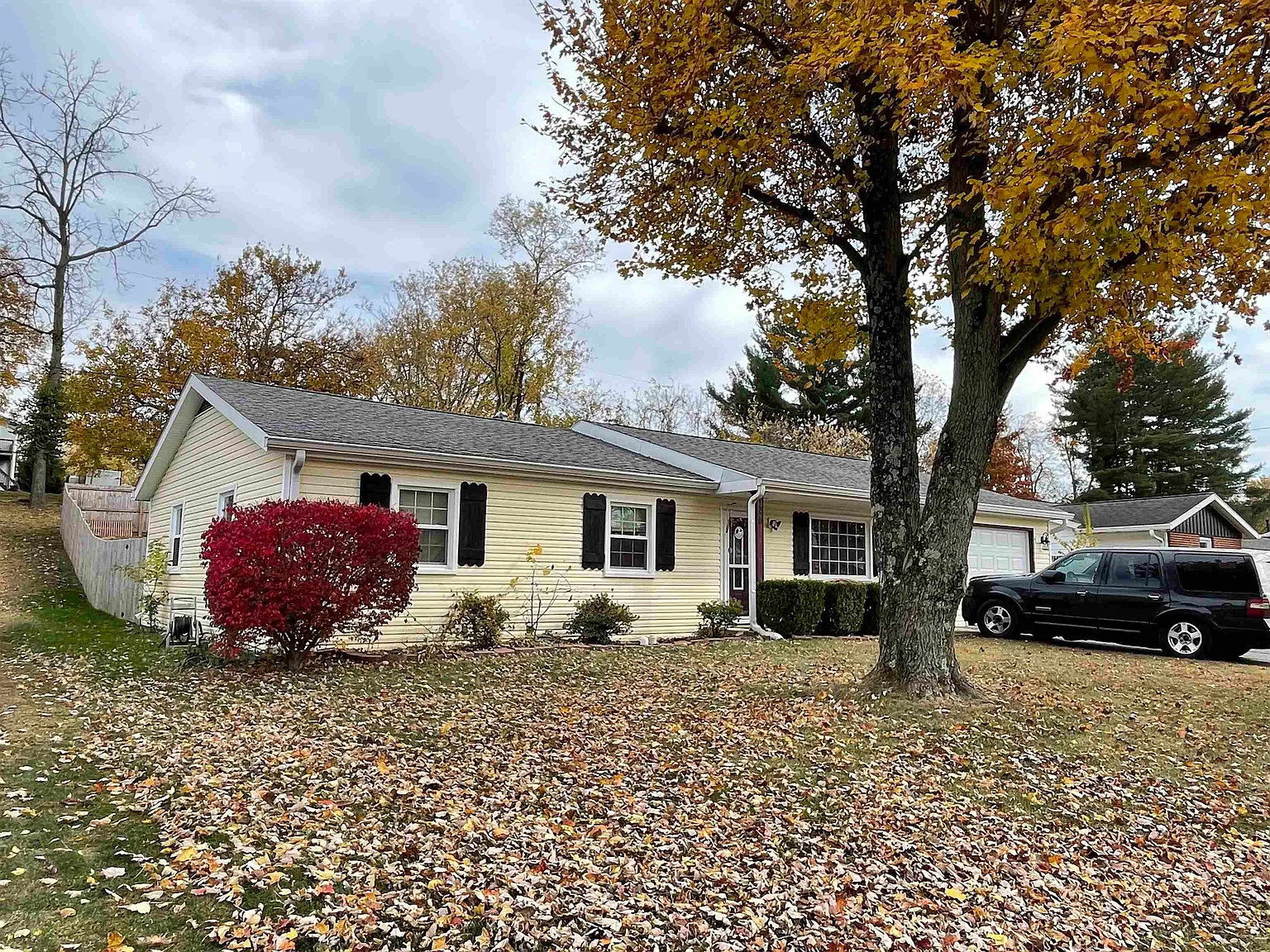 1320 Oak Mnr photo 1
