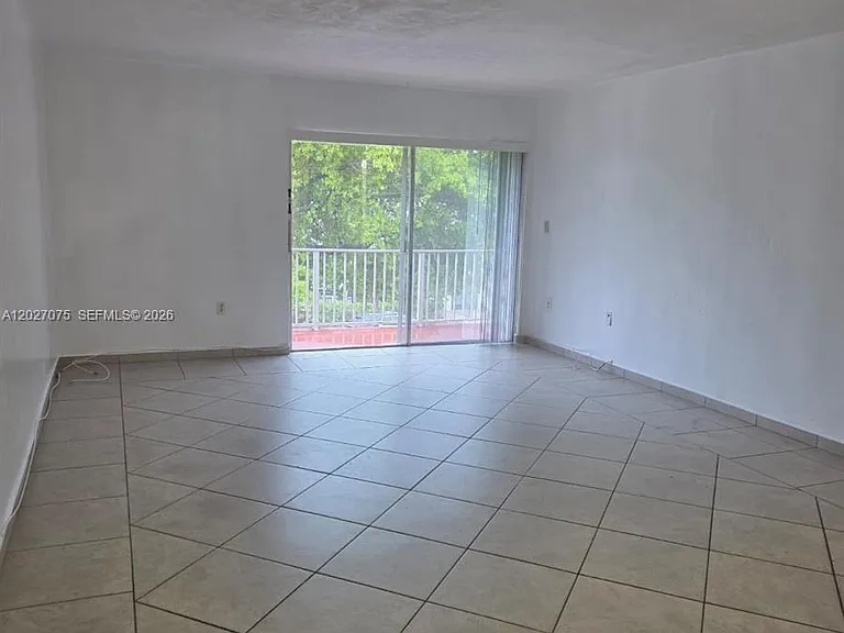 1175 Normandy Dr #3B — Photo 9