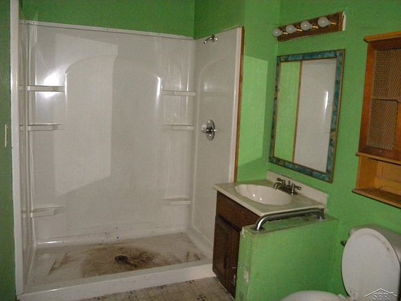 4th image of 3612 Kaiser Rd