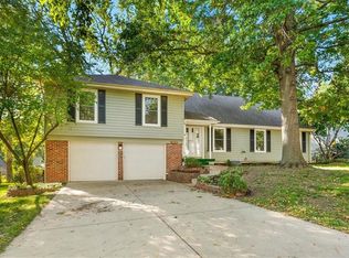 10803 W 101st St, Overland Park, KS 66214