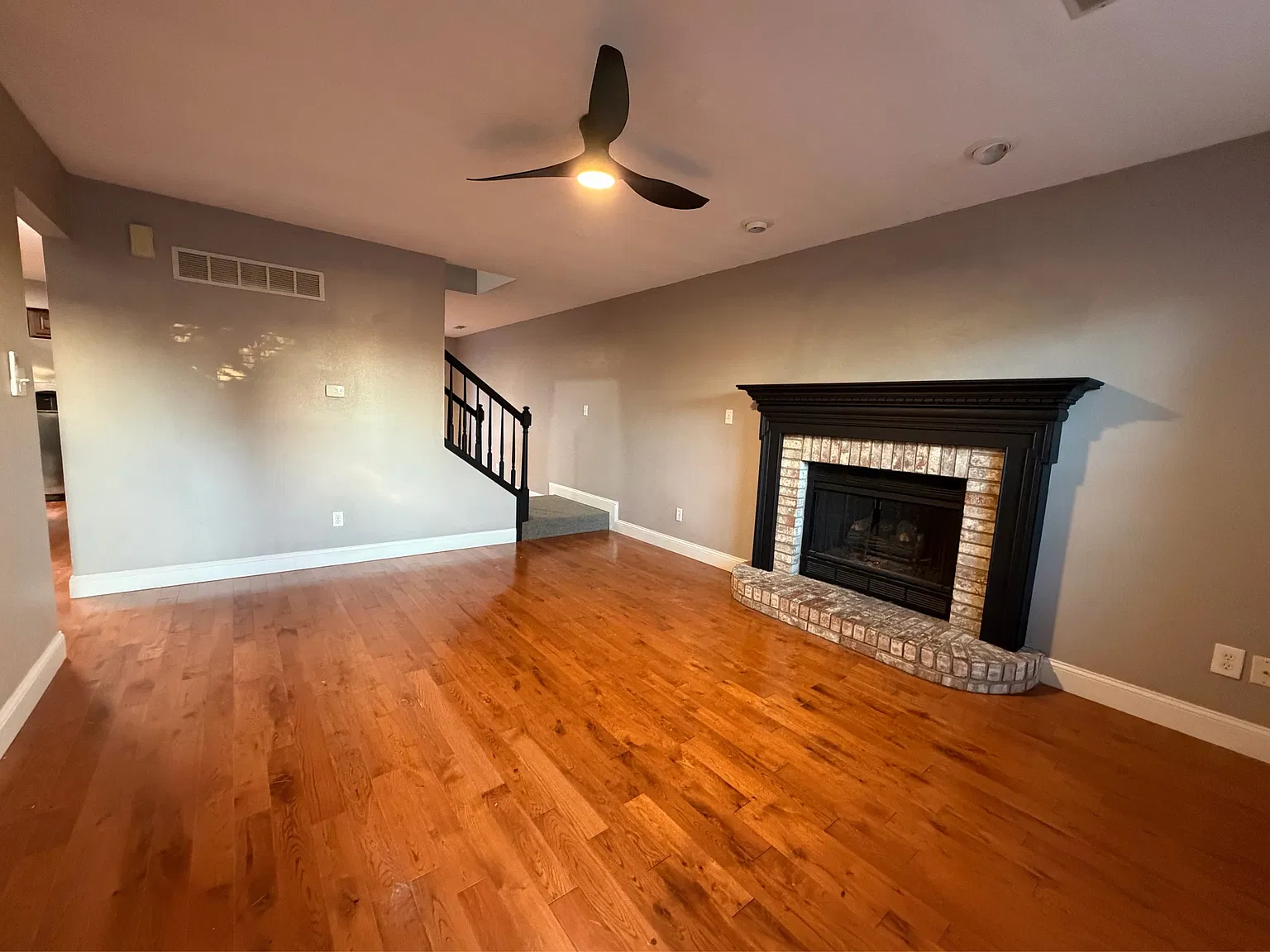 906 Natasha Circle - B — Photo 1
