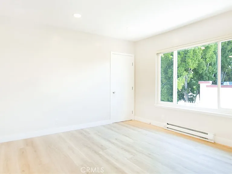 2027 Vista Del Mar St #6 — Photo 4