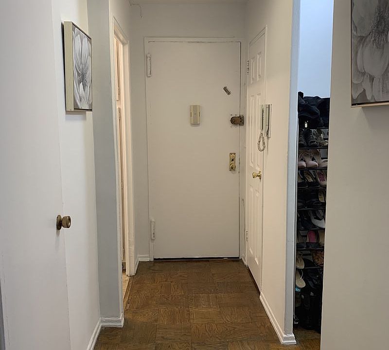 2nd image of 3 W 14th St #1524