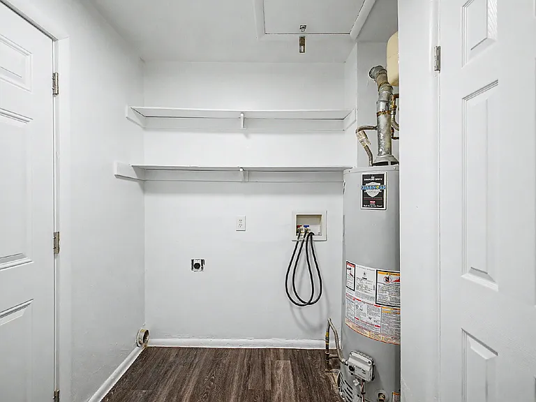 1764 Chester St — Photo 25