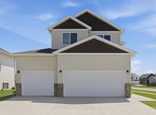 5555 Lori Ln W, West Fargo, ND 58078