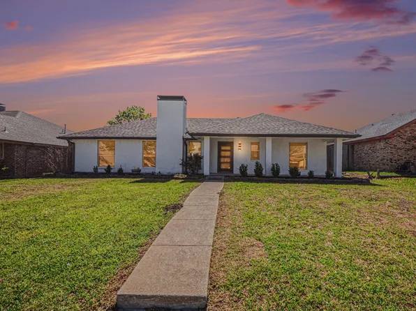 934 Green Canyon Dr, Mesquite, TX 75150