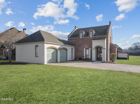 143 Grand Lake Dr, Arnaudville, LA 70512