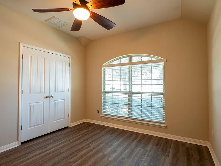 9509 Sydney Marilyn Ln — Photo 5