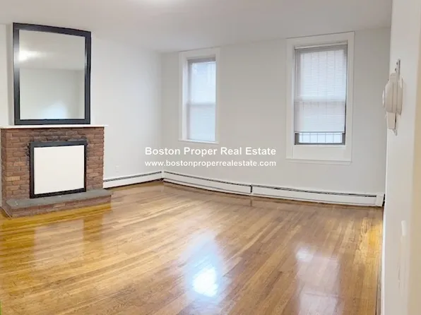 49 Gloucester St, Boston, MA