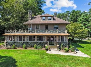 54 Highland Ave, Warwick, RI 02886