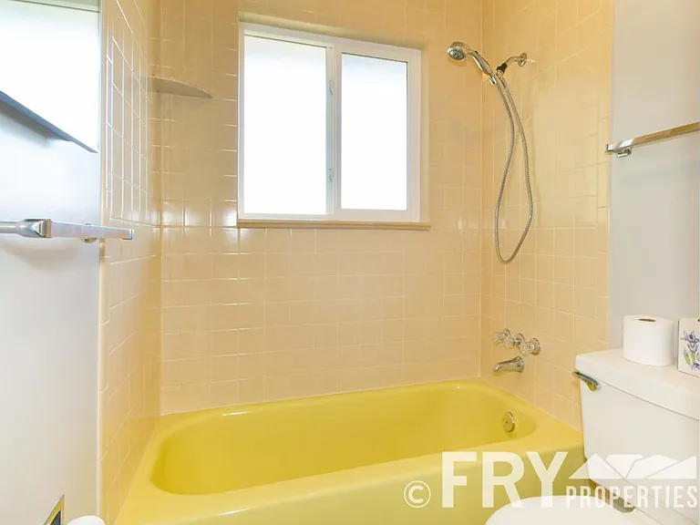 941 W 79th Pl — Photo 16