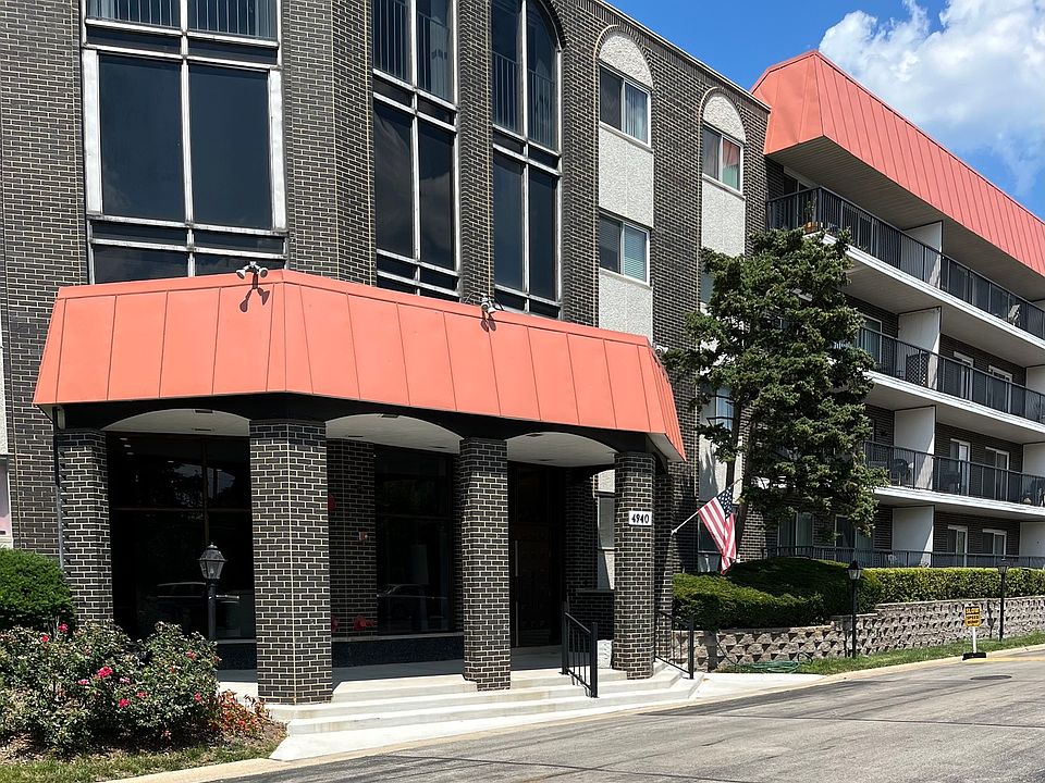 1st image of 4940 Foster St APT 202
