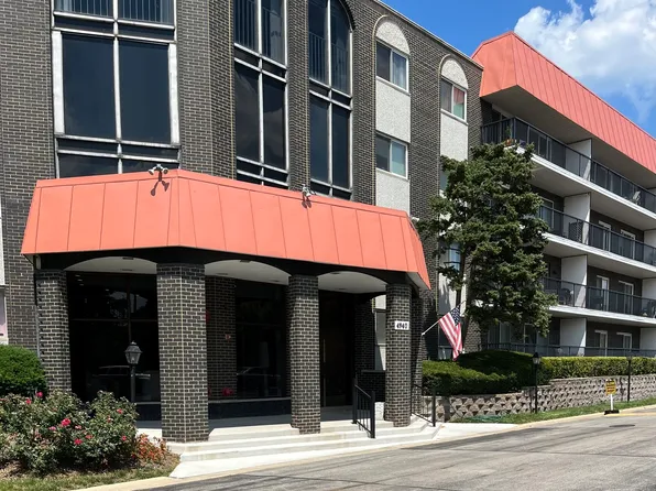 4940 Foster St APT 202, Skokie, IL 60077